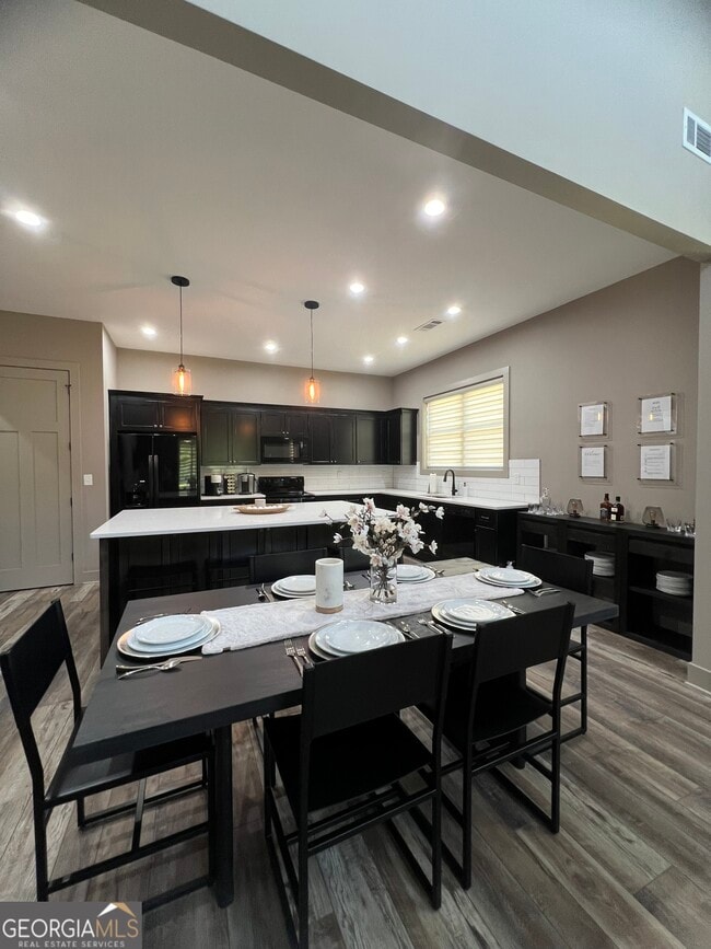 Photo - 950 Island Shoals Rd