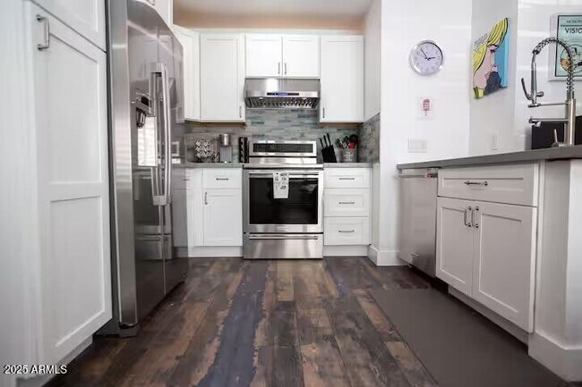 Photo - 16627 N 45th Pl Unit # A