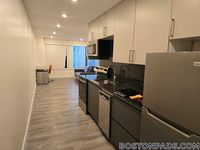 Photo - 1028a Commonwealth Ave Unidad 402