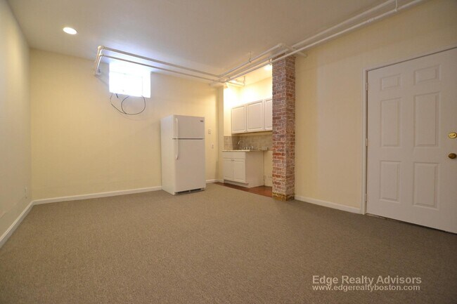 Photo - 33 Murdock St Unit 2