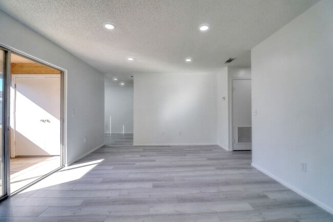 Photo - 4004 Cortez Dr