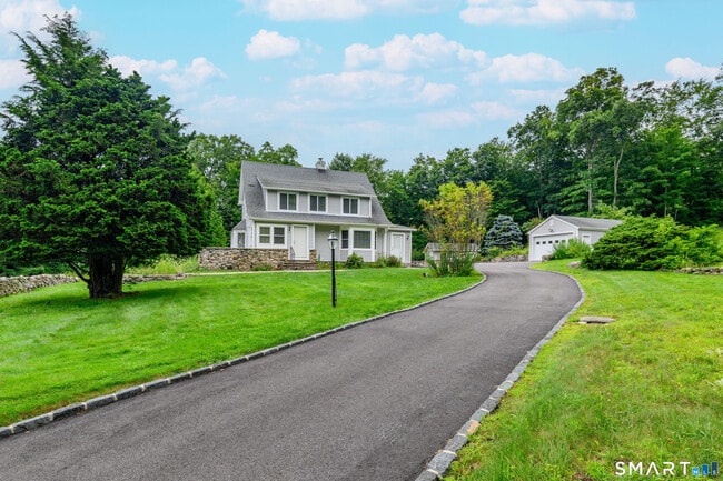 Building Photo - 47 Middle River Rd
