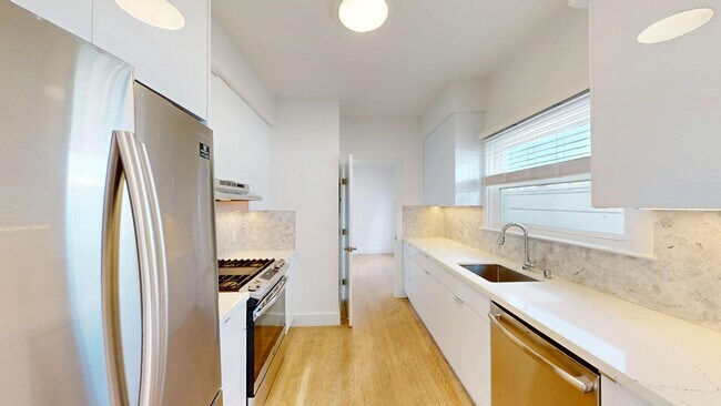 Photo - 1912 Mission St Unit 1918