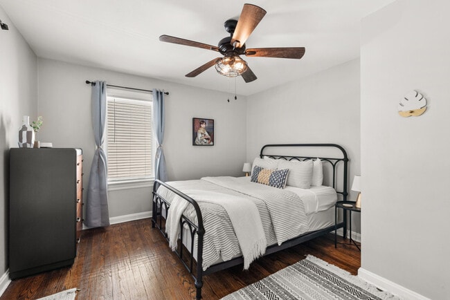 Photo - 150 E 217th St Unidad ID1061048P