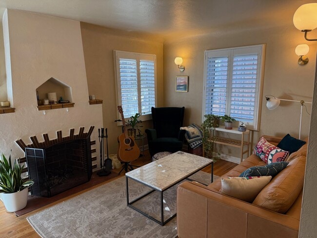 Photo - 3423 St Paul St