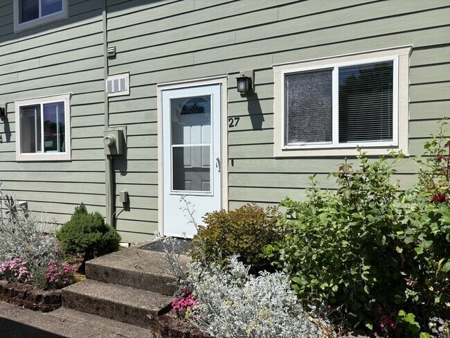 Building Photo - 3305 Vittoria Way Rental