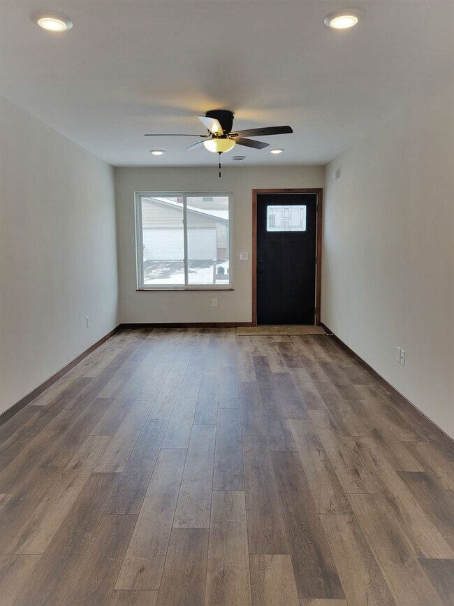 Photo - Middle Unit Townhouse