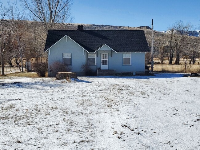 Building Photo - 58410 High Valley Rd