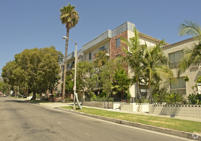 Hollywood Apartments
