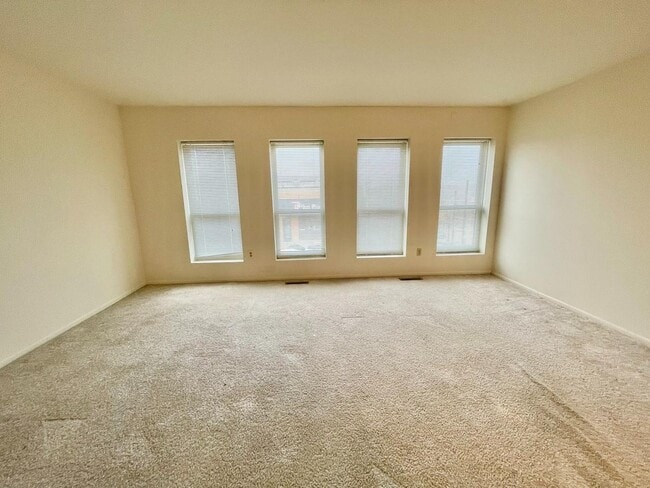 Photo - 56-58-58 Main St