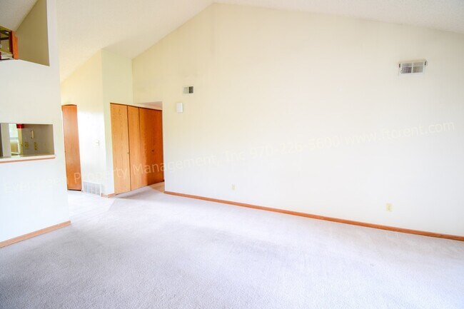 Photo - 2960 W Stuart St