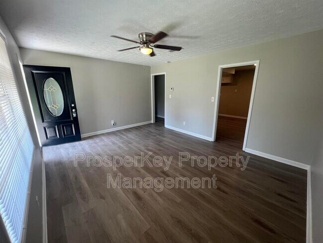 Photo - 909 28th Ave