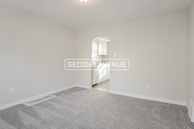 Photo - 610 Churchill Ave