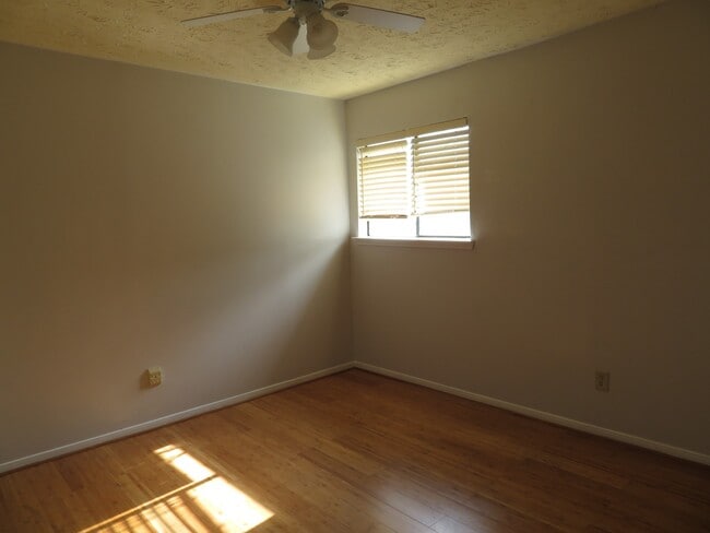 Photo - 12824 Westpark Dr