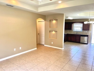 Clean, Cozy and Spacious! - 622 Horizon Peak Apartments Unit D