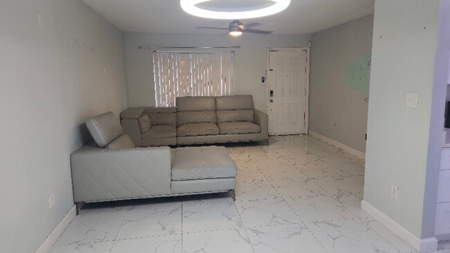 1809 Garwood Dr