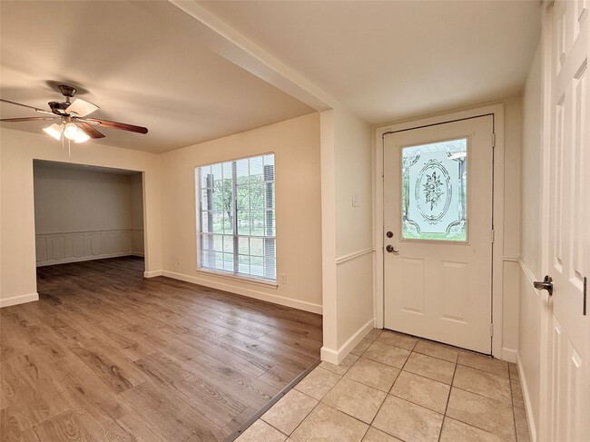 Photo - 2043 Cherry Laurel Dr