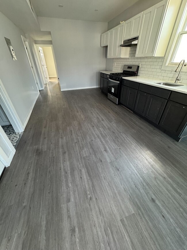 Photo - 182 Brookdale Ave Unidad 3