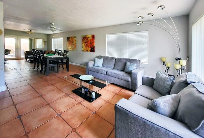 Photo - 8497 SW 137th Ave