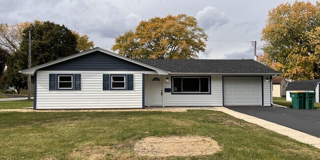 Roland Single Family - Roland Single Family House