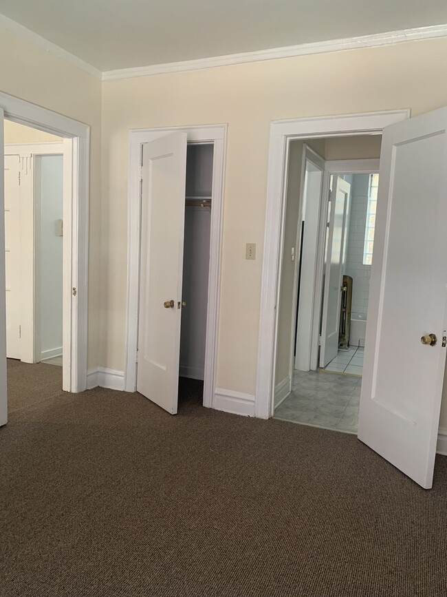 Photo - 5172 S King Dr Unit 2