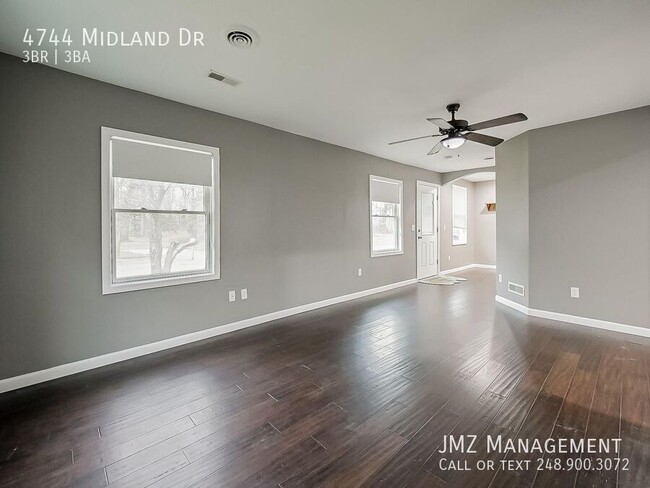 Photo - 4744 Midland Dr