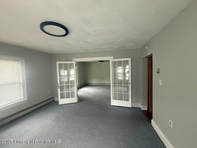 Photo - 23 Spring St