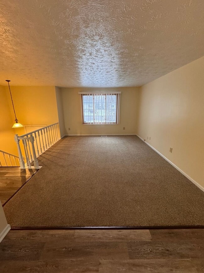 Photo - 300 Pegotty Ct NE