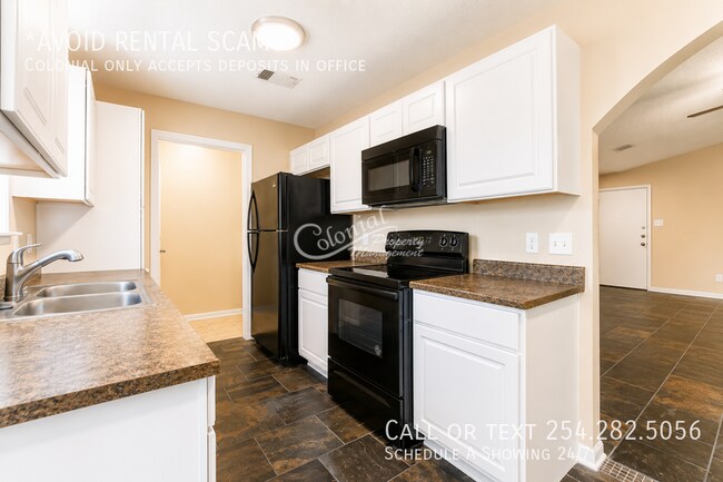 Photo - 2408 Hidden Hill Dr