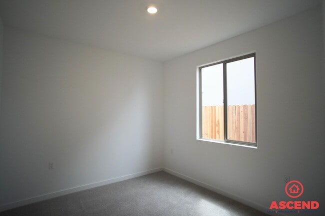 Photo - Stunning Home Off of Gosford and McCutchen!