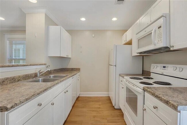 Photo - 1725 Harvey Mitchell Pkwy S Unit 411