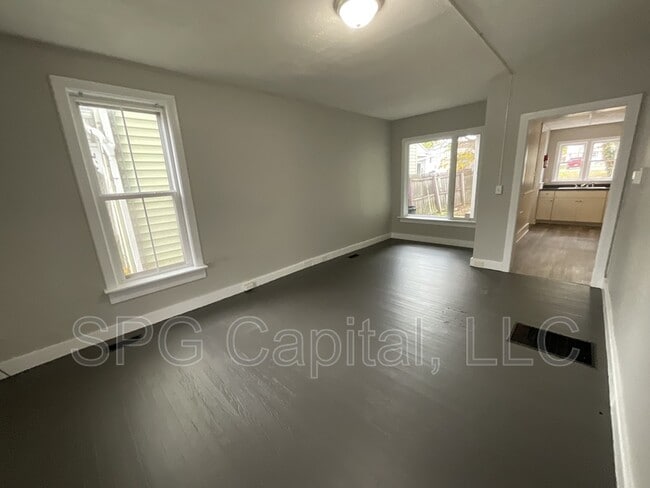 Photo - 212 E Orange St