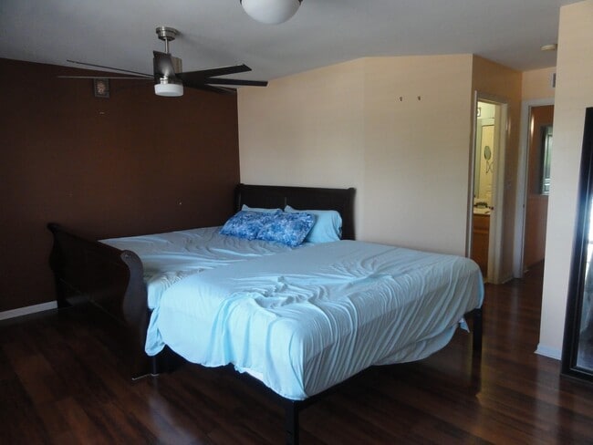 Photo - 3156 Bromley Ln
