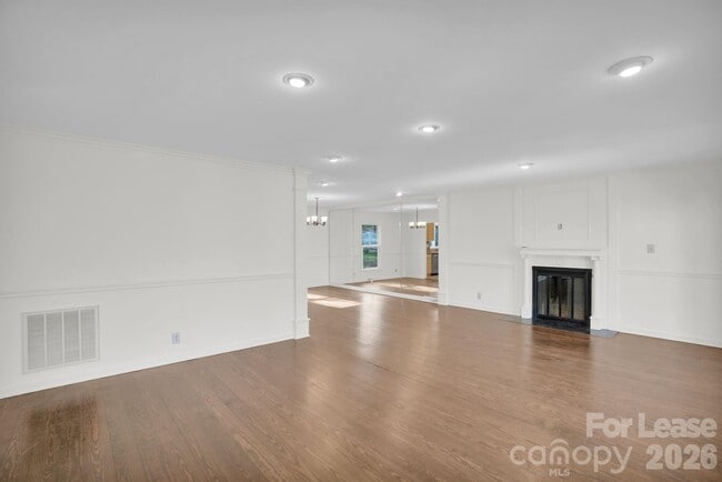 Photo - 408 Wilby Dr