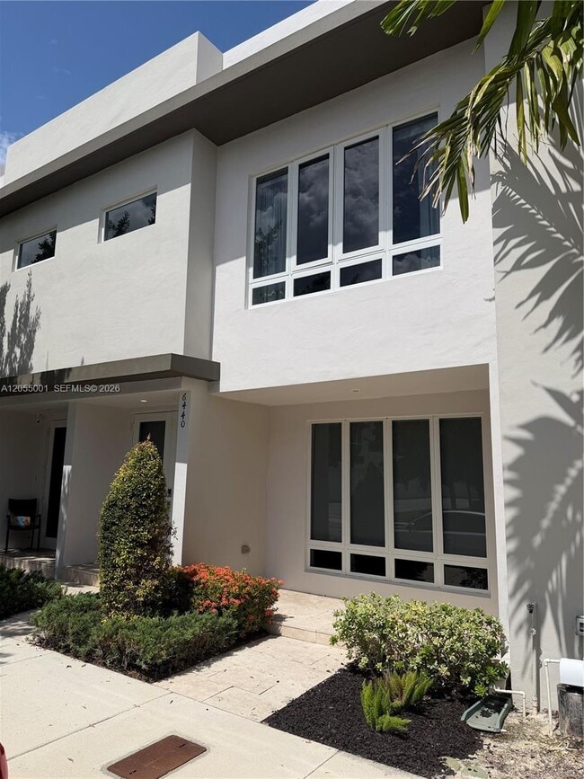 Photo - 6440 NW 103rd Psge