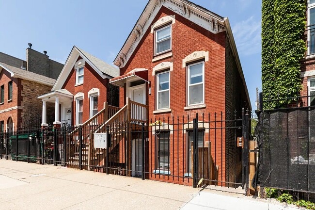 Building Photo - 1624 W Beach Ave Unit BF