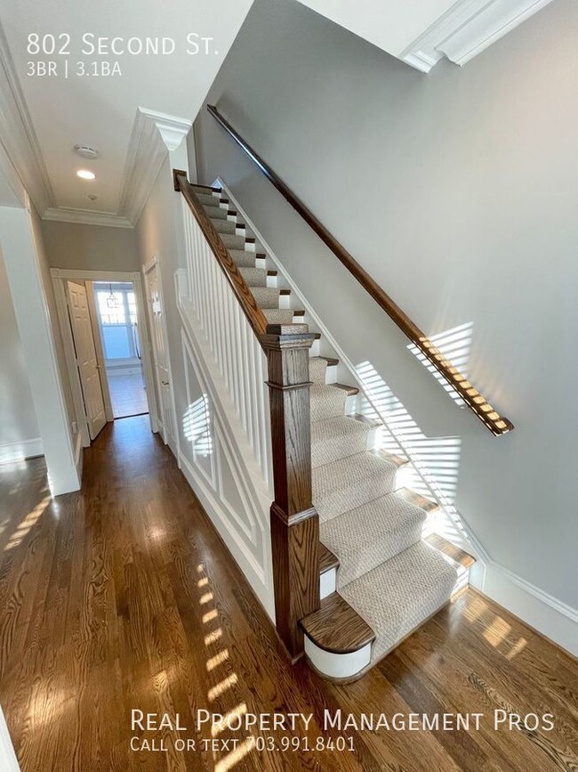 Photo - 802 Second St