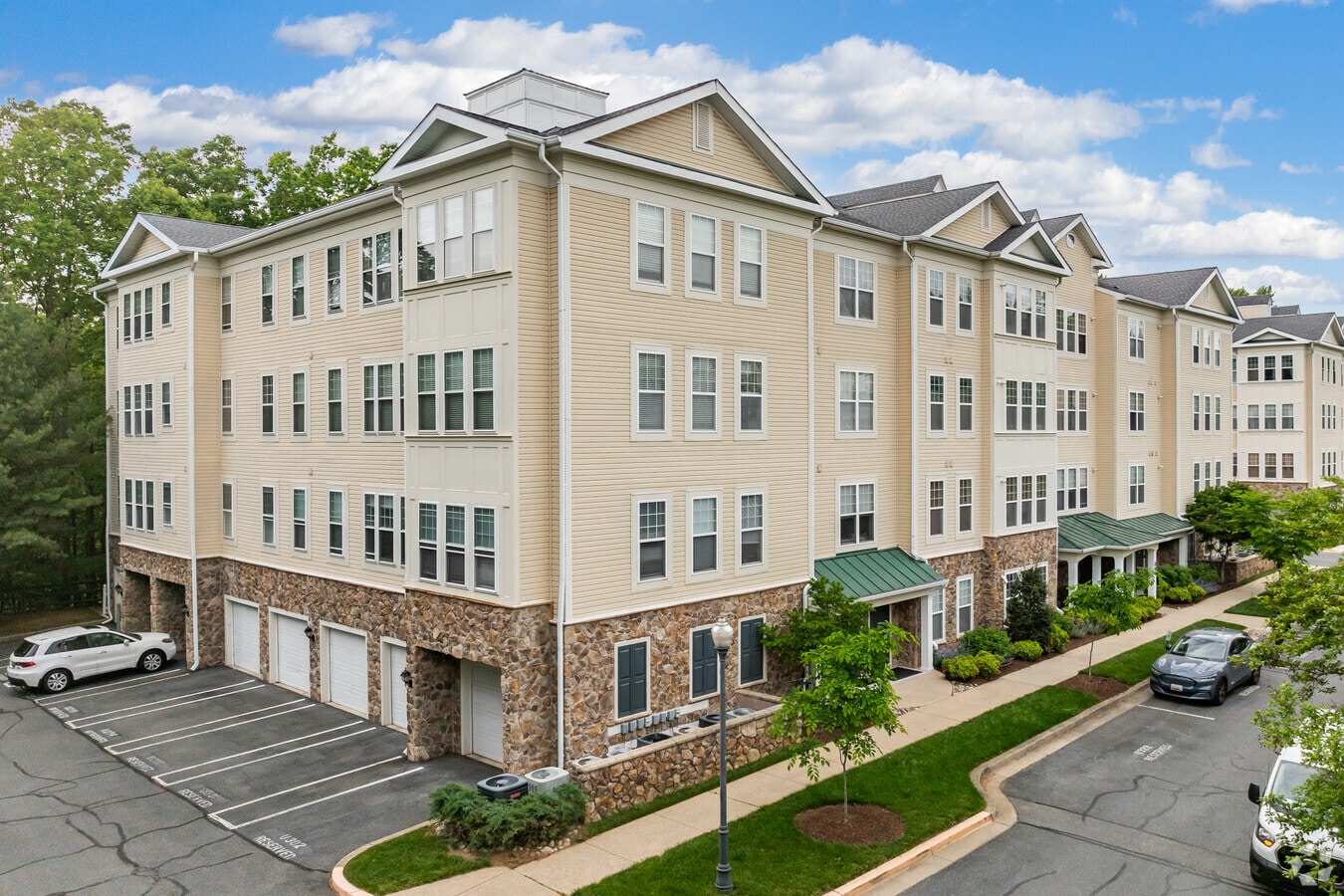 311 High Gables Dr - Lakeland Ridge Condominiums