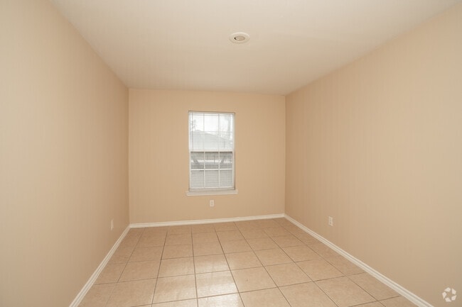 3BR, 2BA - 960SF - Bedroom