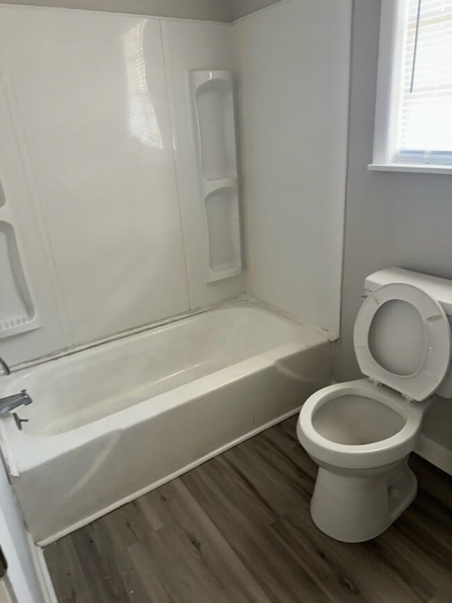 Photo - 208 Cloverleaf Dr Unit 7