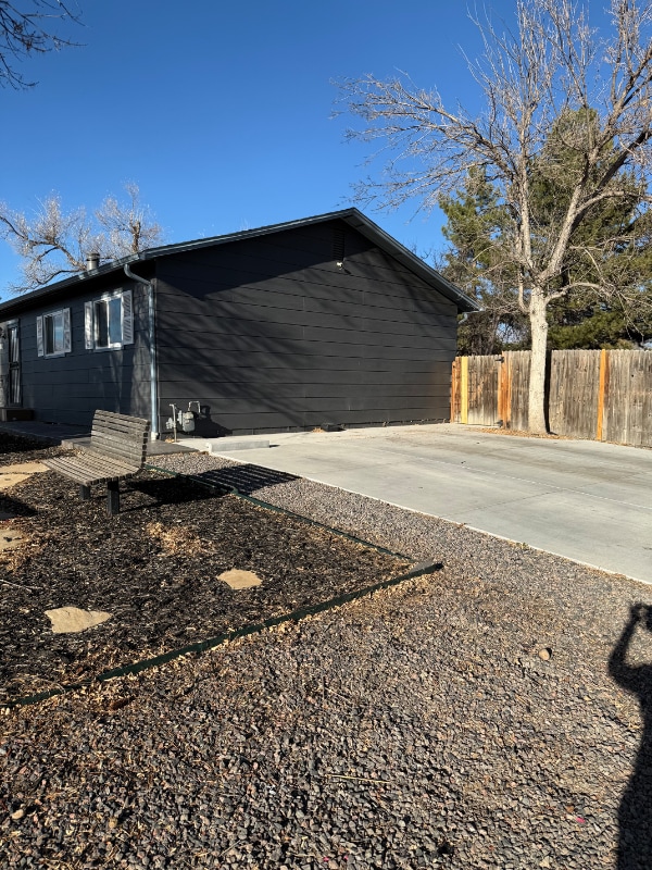 Building Photo - 11175 Dexter Dr