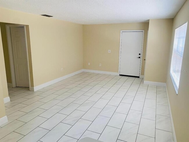 Photo - 2480 Chestnut Woods Dr