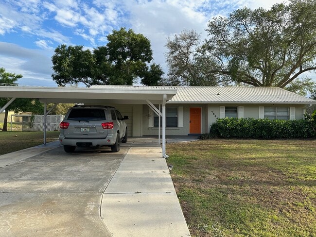 Photo - 4864 NW 27th St