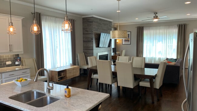 Photo - 955 Opelousas Way