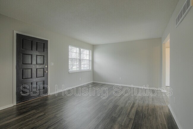 Photo - 7407 Loma Vista Dr