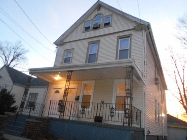 Building Photo - 526 S 2nd Ave