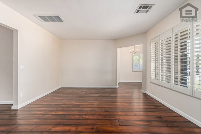 Photo - 3Bed/3Bath House at Thomas/7th Ave! Ready for Immediate Move-In! -- NO HOA! FULLY REMODELED!