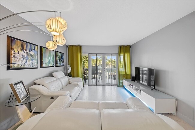 Photo - 470 Paradise Isle Blvd Unit 310