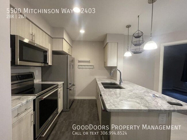 Photo - 5500 Mitchinson Way