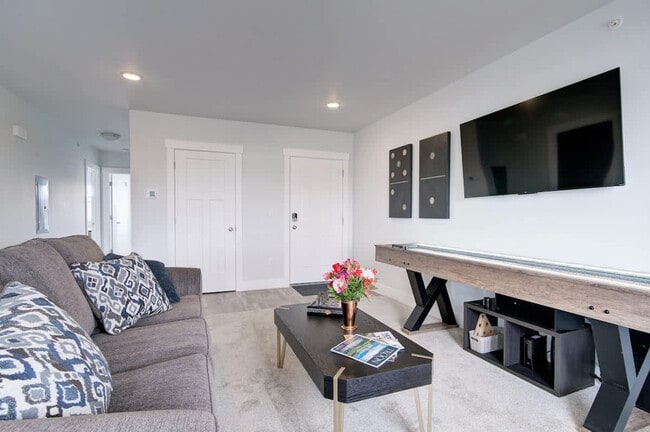 Photo - 5242 Fallon St Unidad FL3-ID1339970P